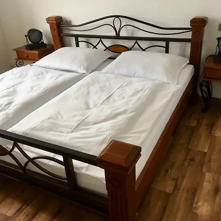 Tarani * Kroměříž